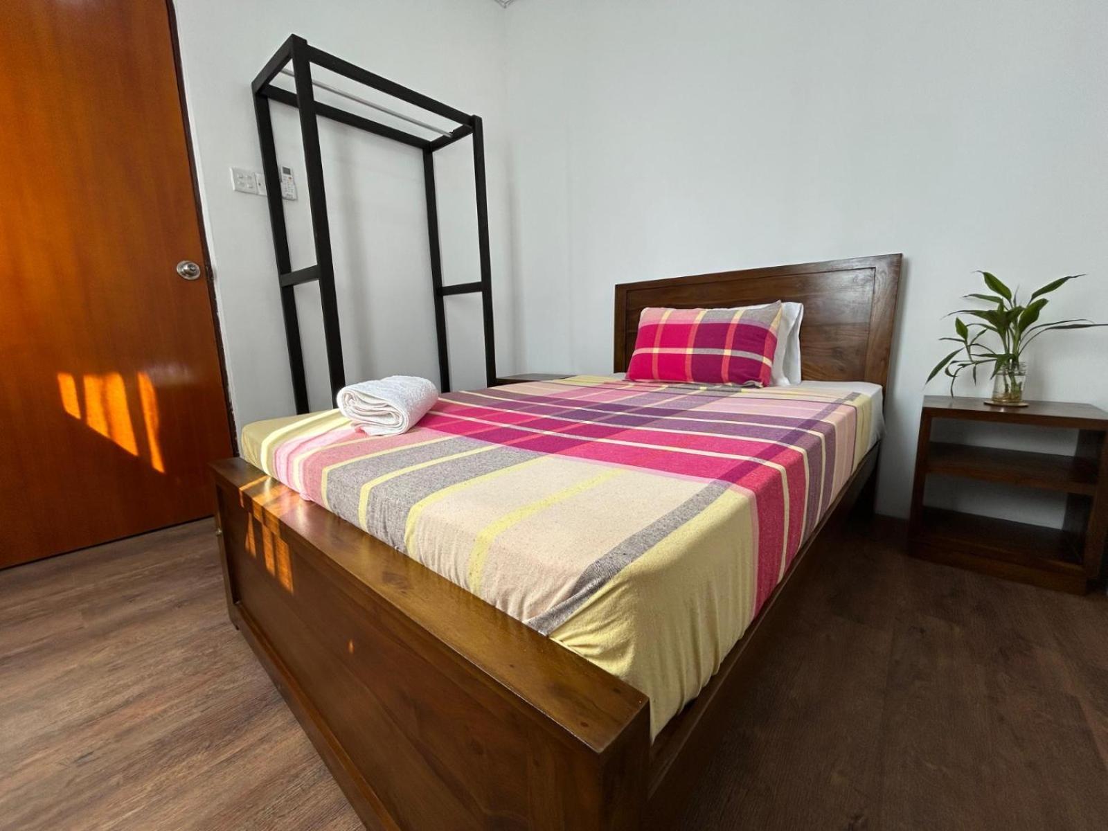 Hotel Jays Guest - Rajagiriya Colombo Zimmer foto